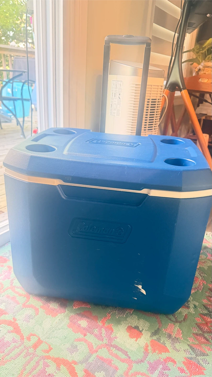 Coleman Rolling Cooler