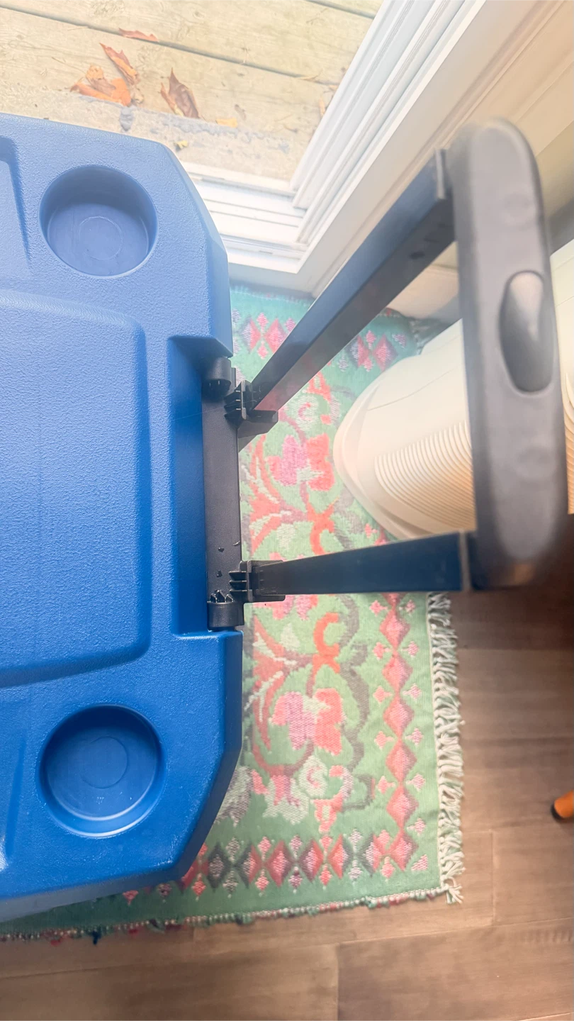 Coleman Rolling Cooler - photo 3
