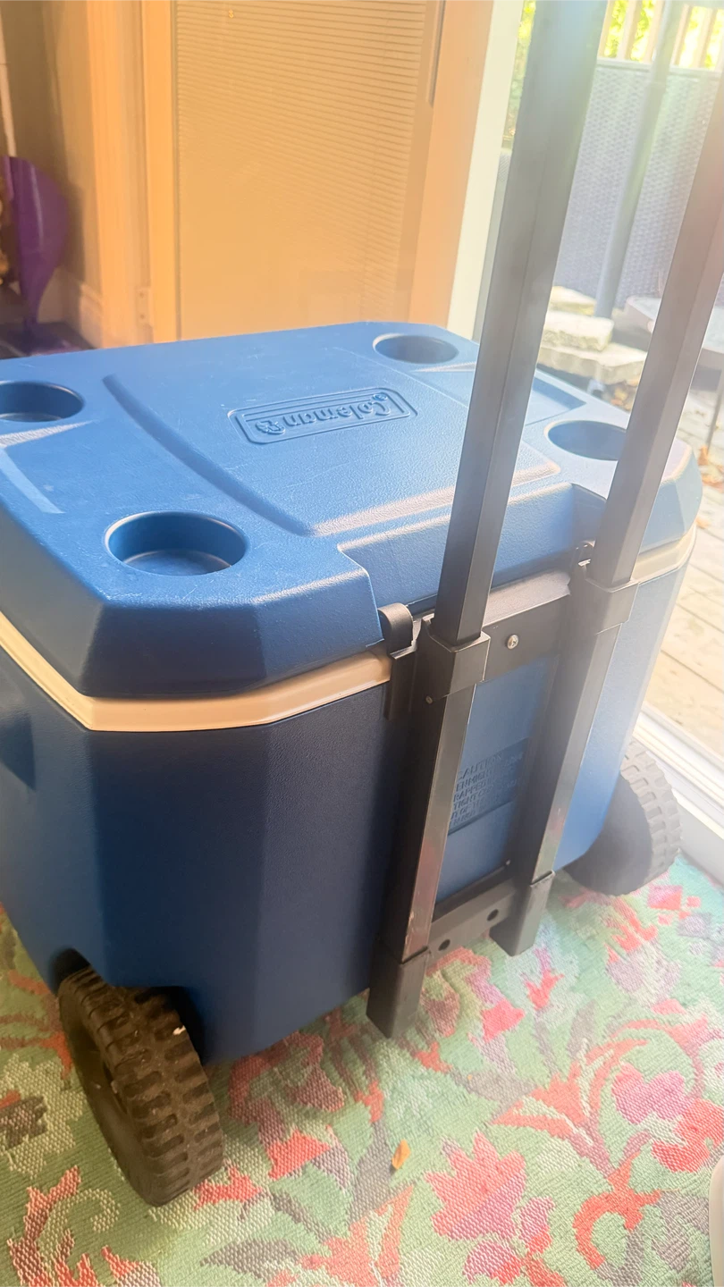 Coleman Rolling Cooler - photo 5