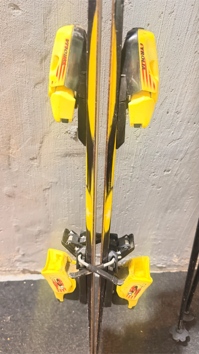 HEAD Skis with Tyrolia Bindings - photo 5
