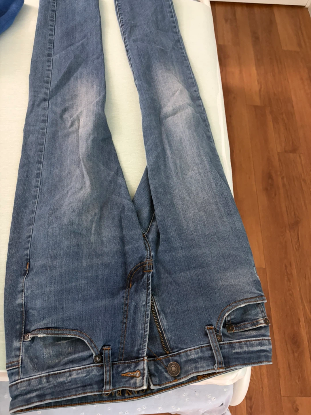 Men’s American Eagle Slim Fit Jeans - Size 29x30