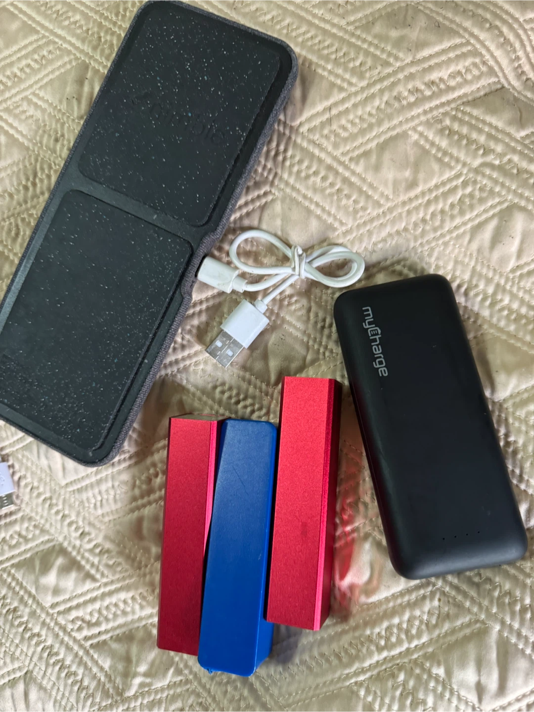 Nimble MagSafe & 4 Potable Chargers - photo 5