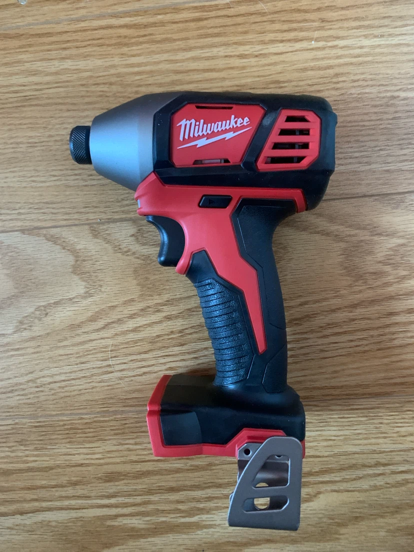 Milwaukee 1/4" Hex Impact Driver - photo 2