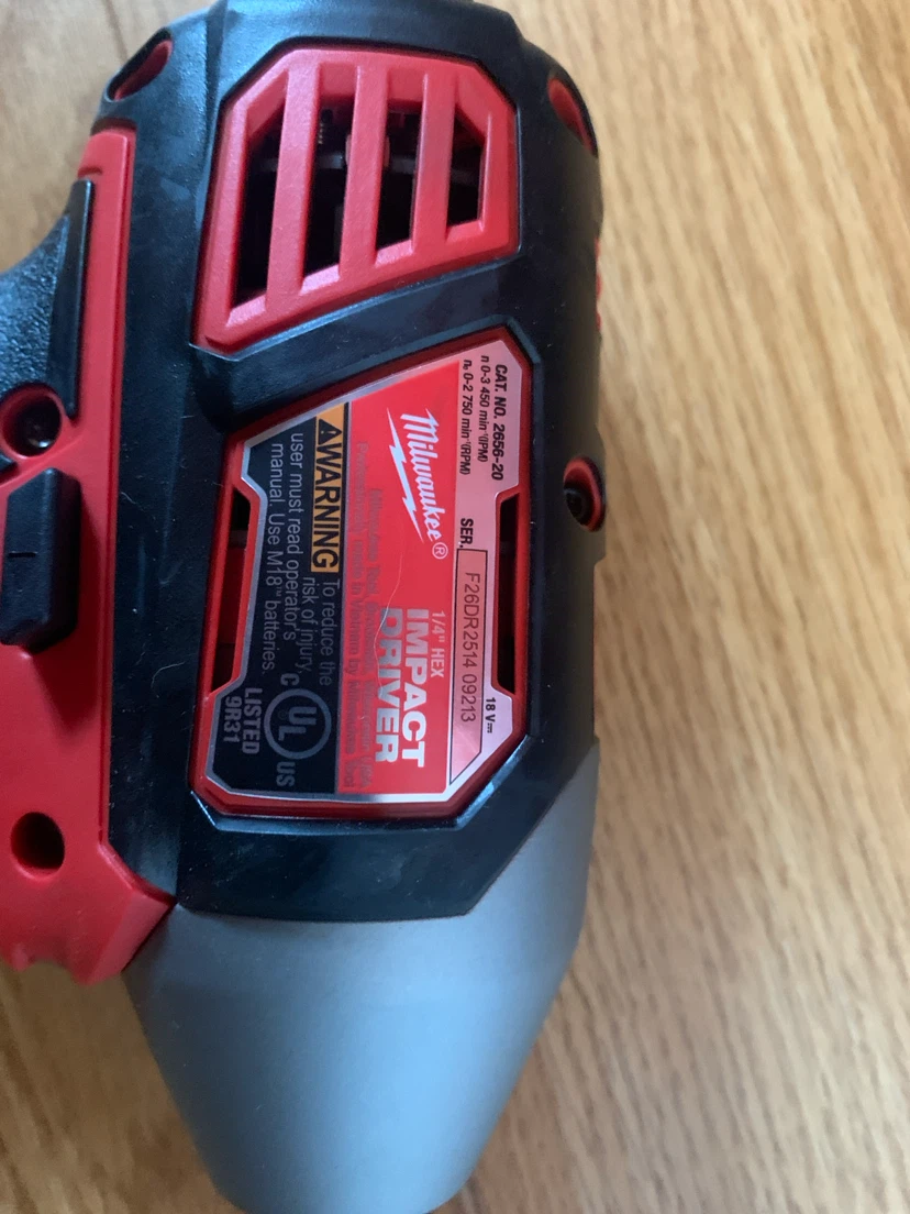 Milwaukee 1/4" Hex Impact Driver - photo 3