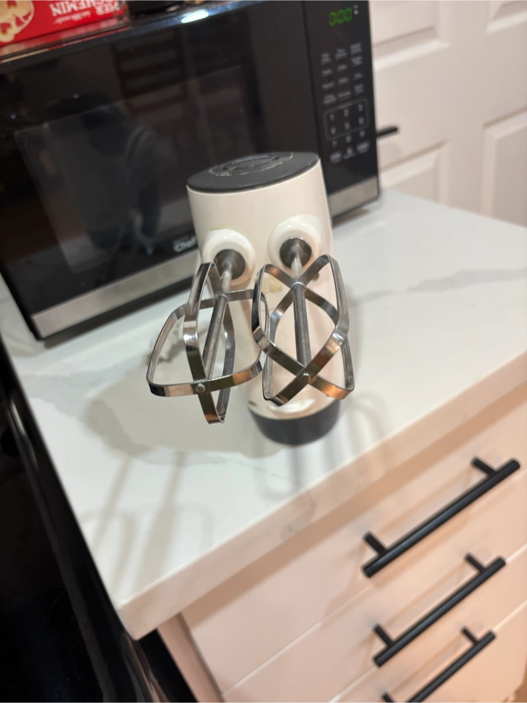 Sunbeam Hand Mixer with Beaters - photo 2