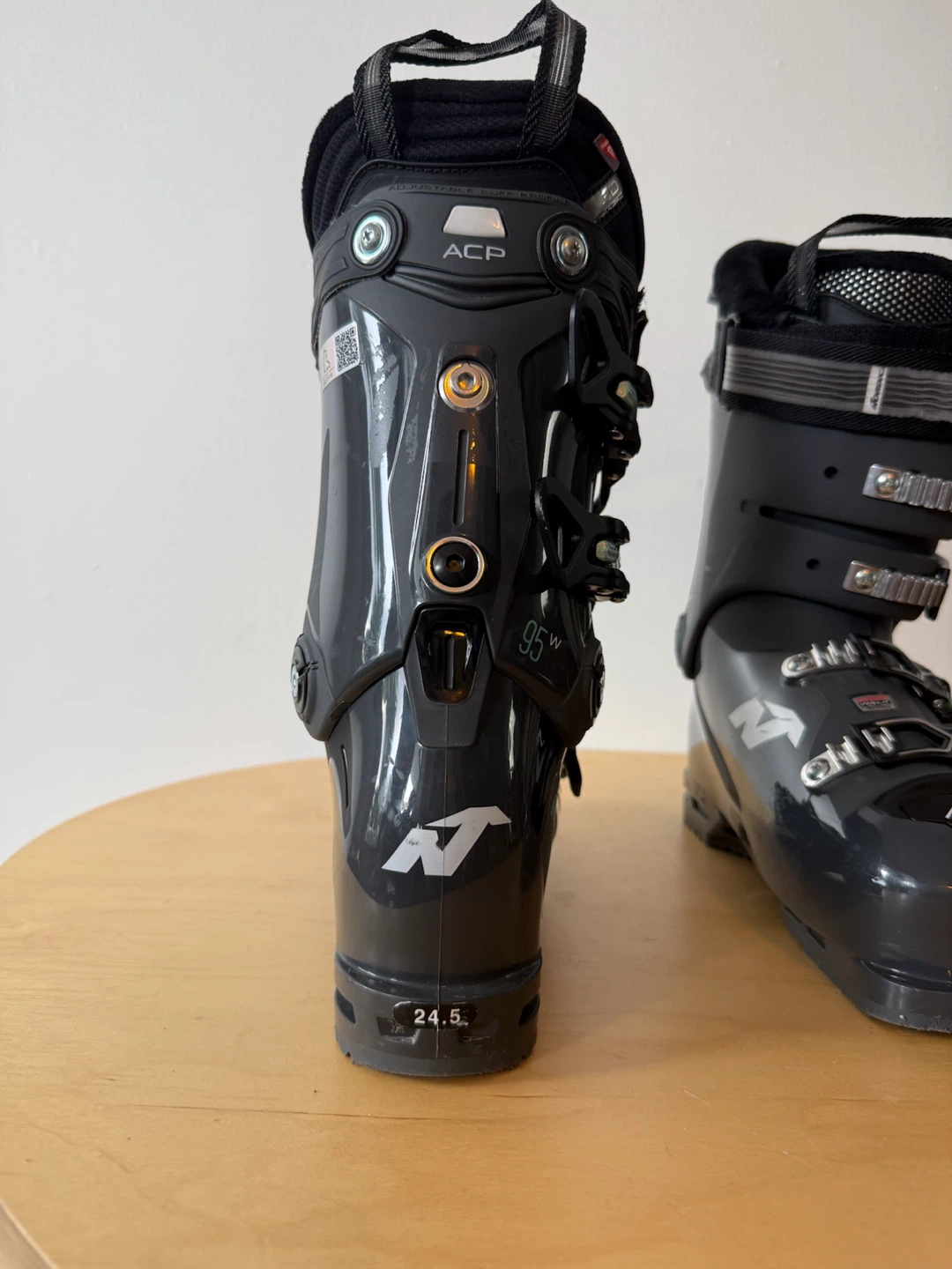 Nordica Ski Boots - photo 2