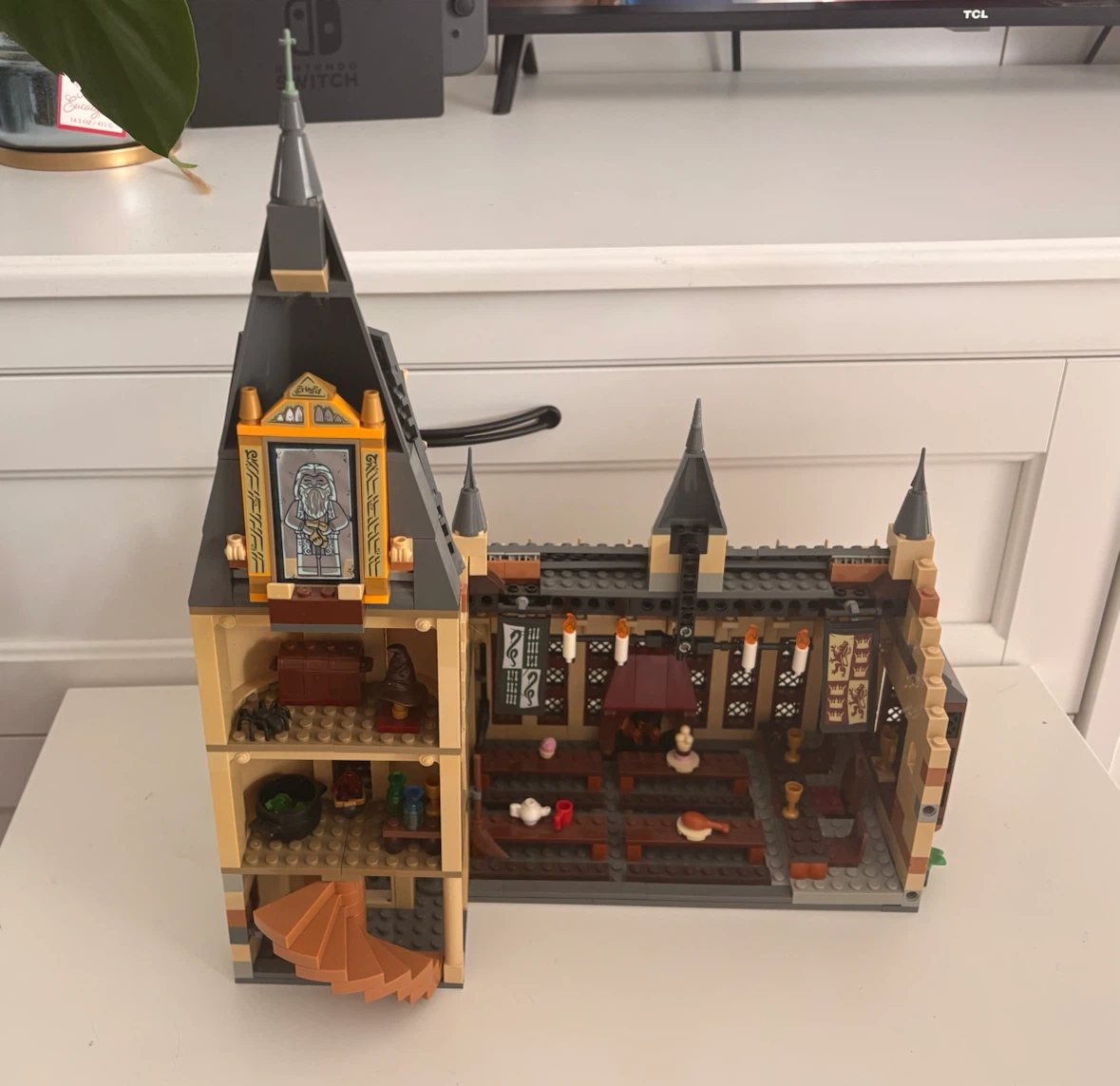 LEGO Harry Potter Hogwarts Great Hall 75954 - photo 2