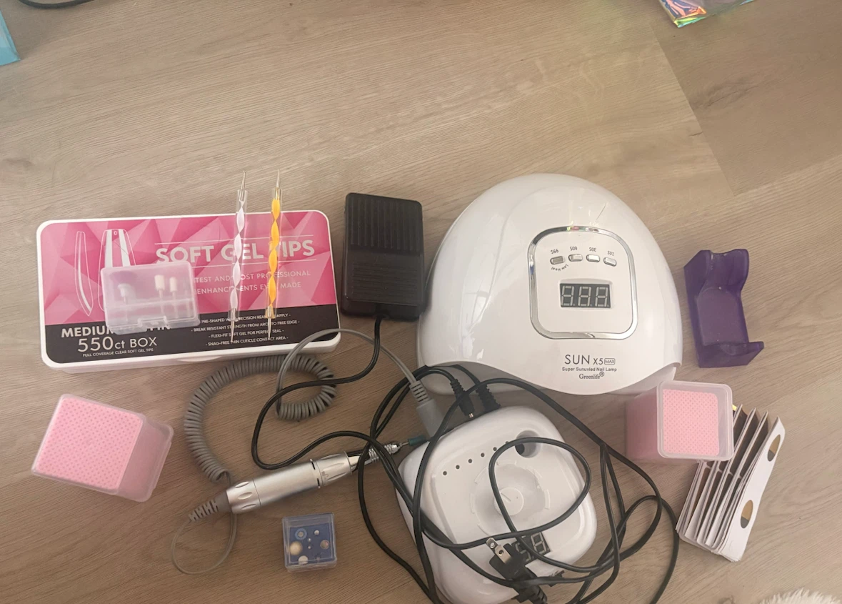 Greenlife SUN X5 MAX Gel Nail Lamp and Soft Gel Tips Kit