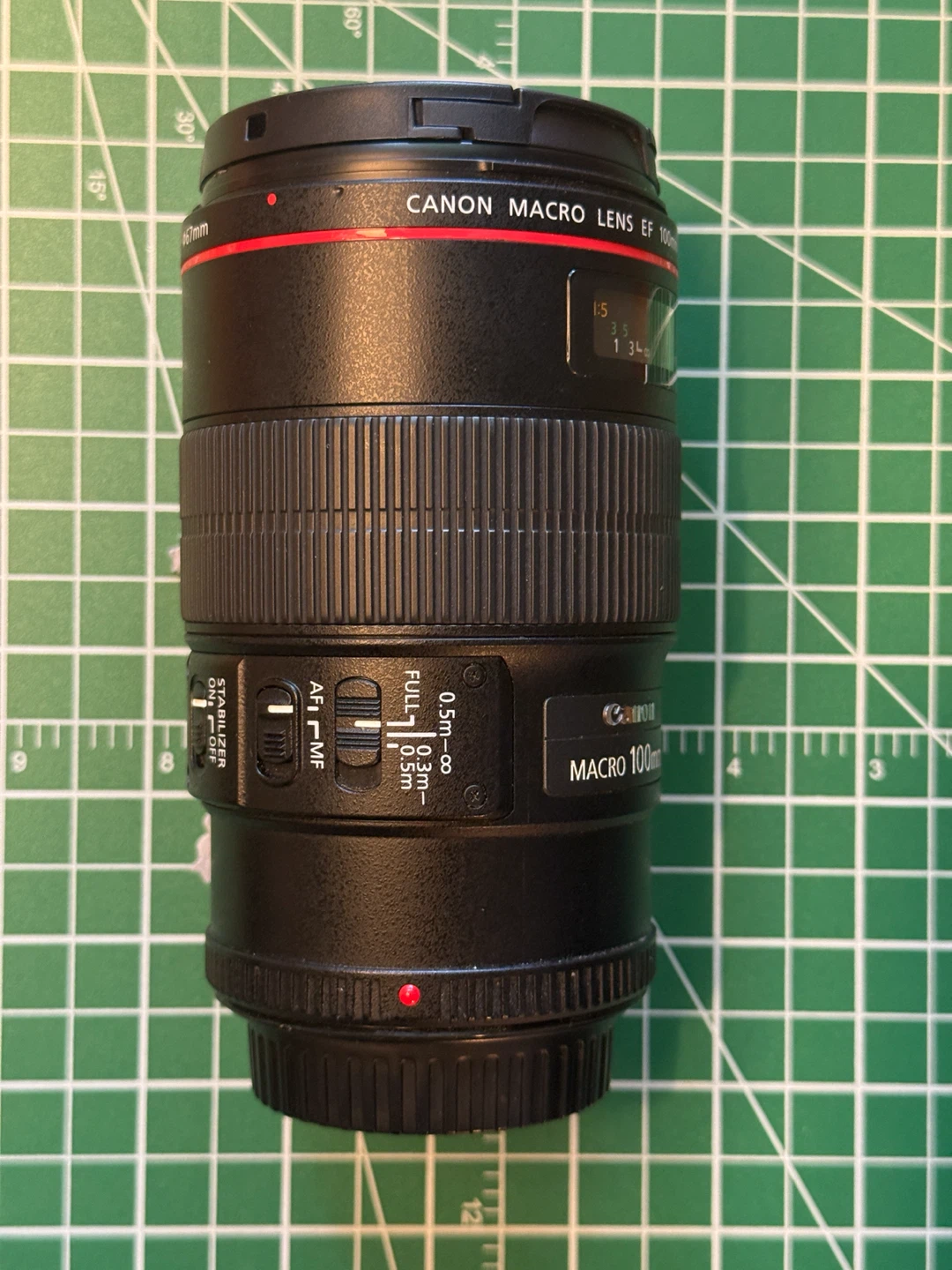Canon Lens EF 100mm f/2.8L Macro IS USM - photo 2