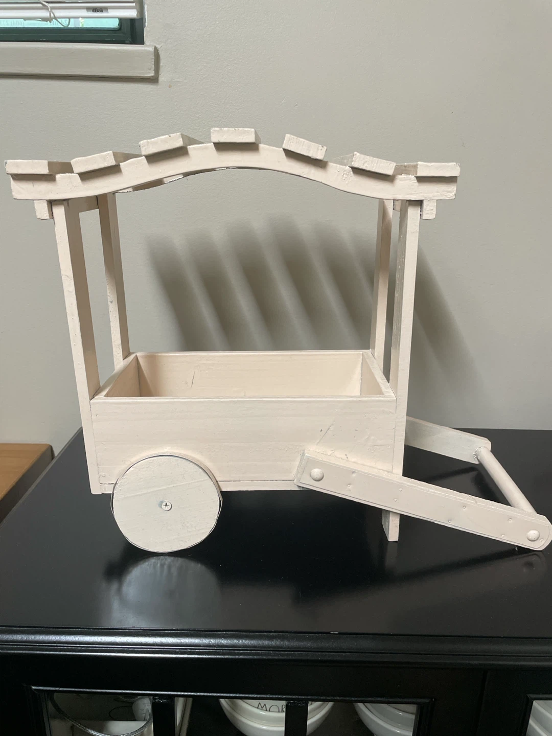 Mini wooden decorative cart