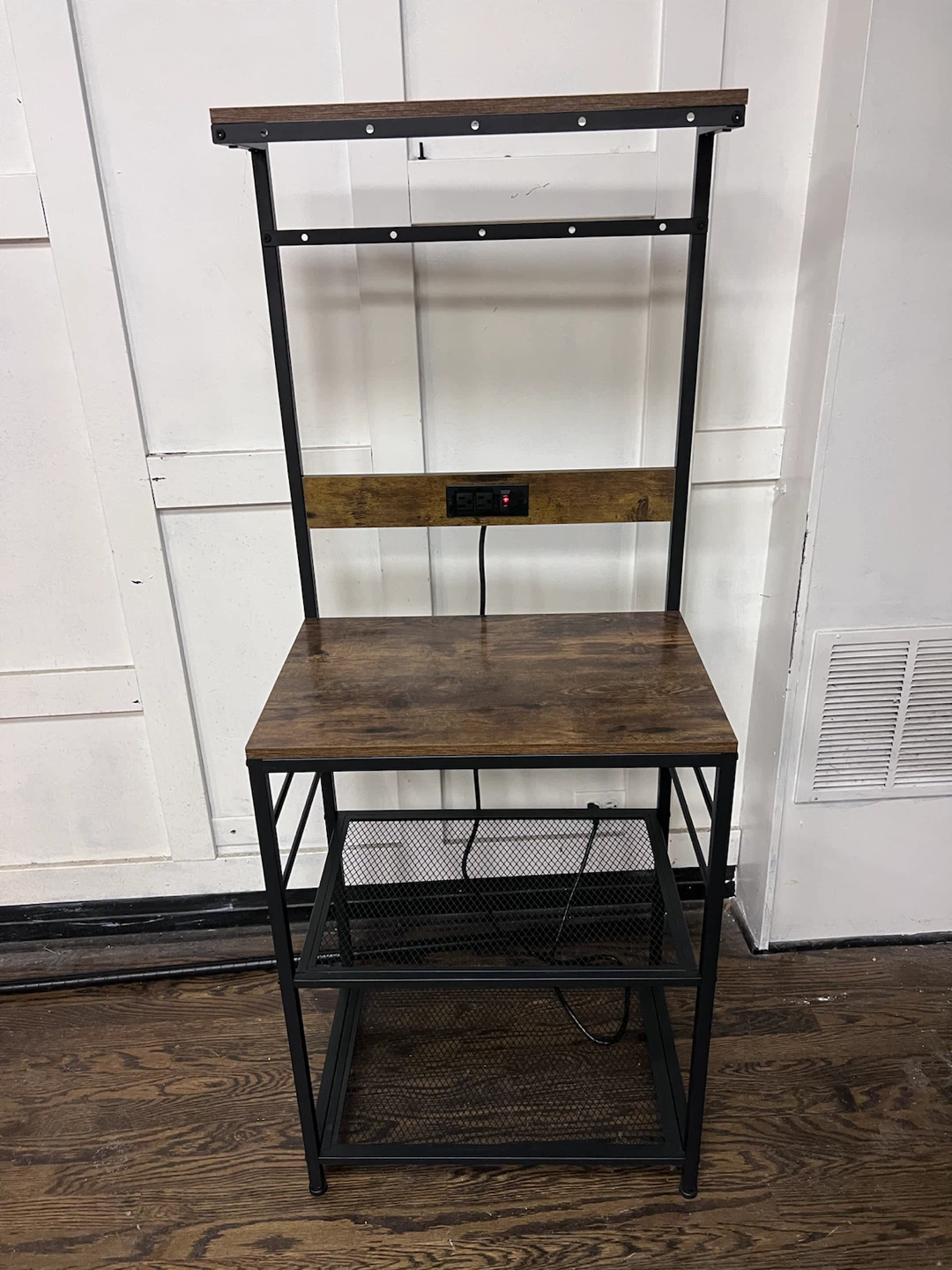 Style Baker's Rack with Power Outlets
