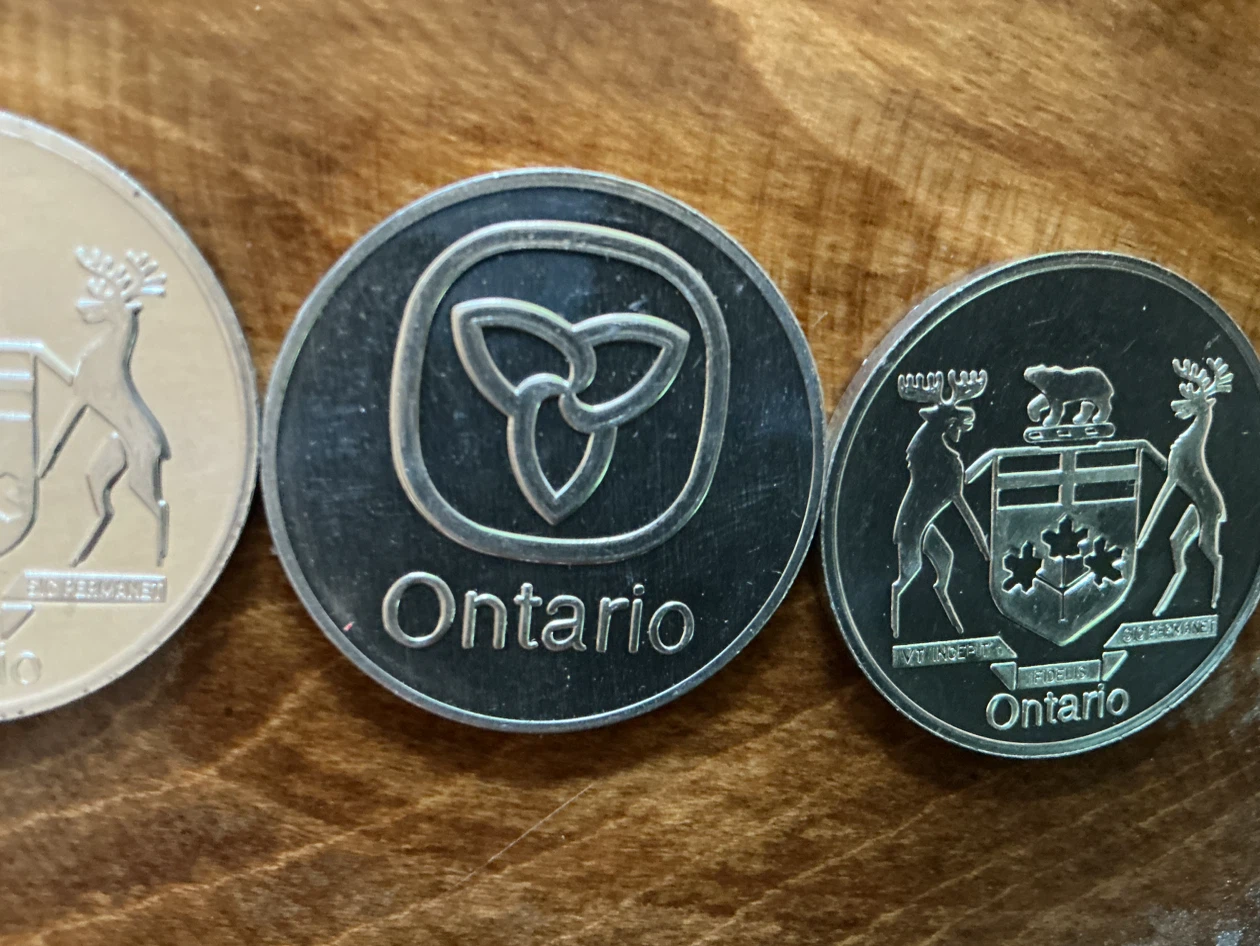6 Ontario Crest Coat of Arms TRILLIUM LOGO Souvenir Tokens - photo 3