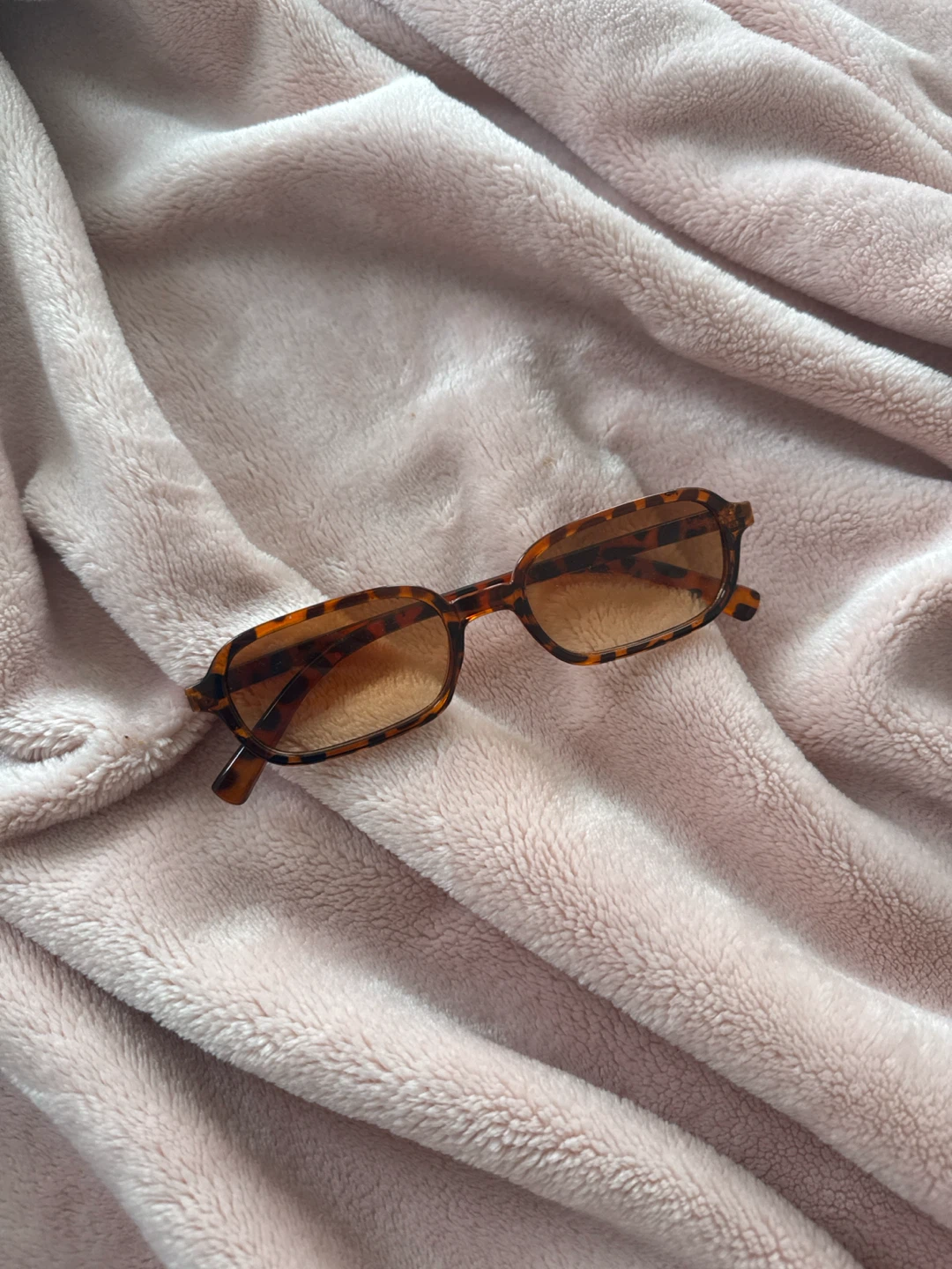 Tortoiseshell Rectangle Sunglasses