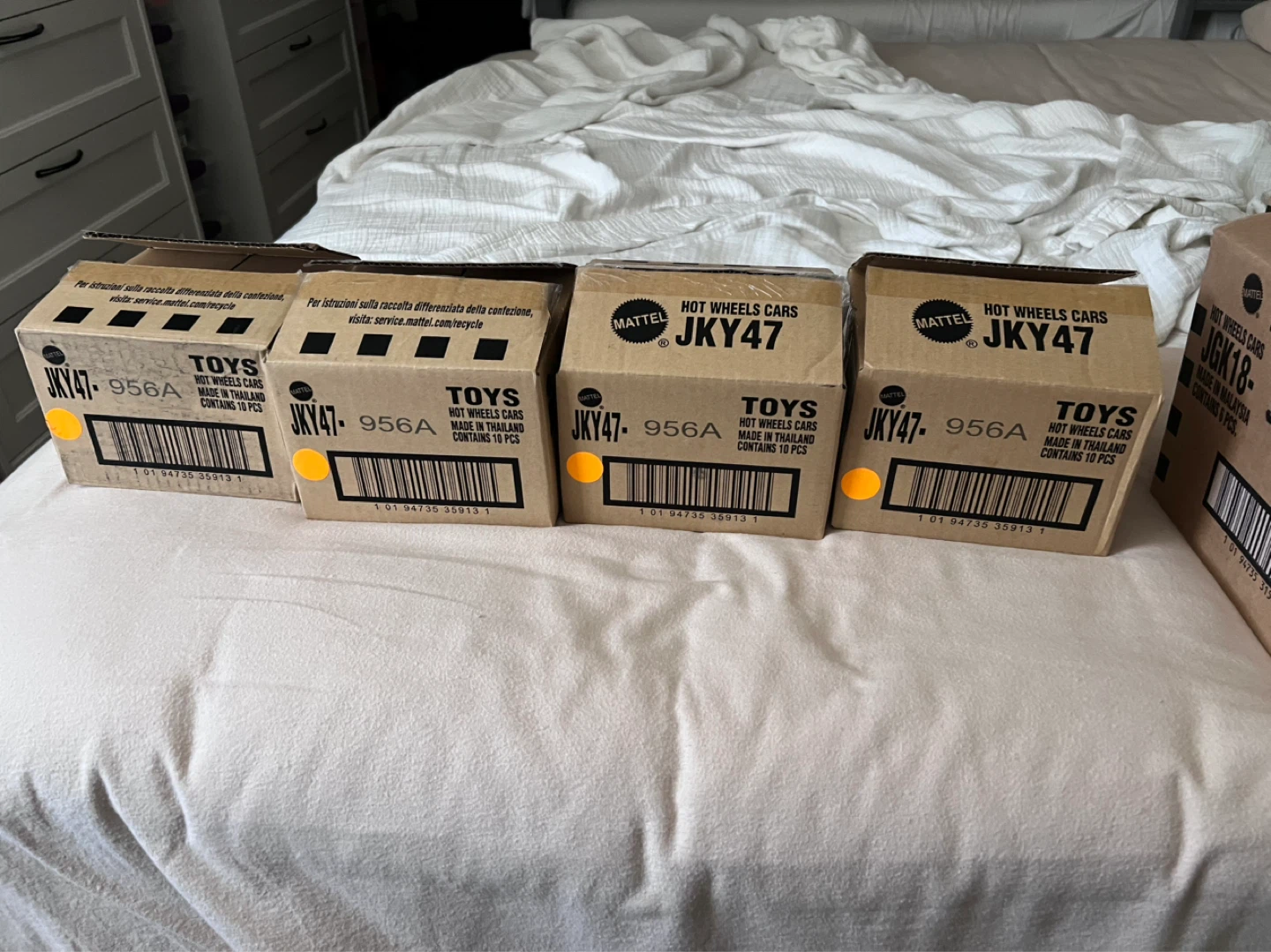 Mattel Hot Wheels JKY47 Cases