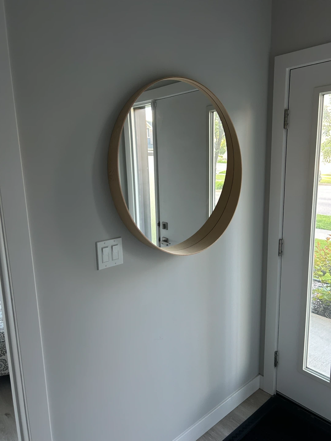 Round Wood Frame Mirror