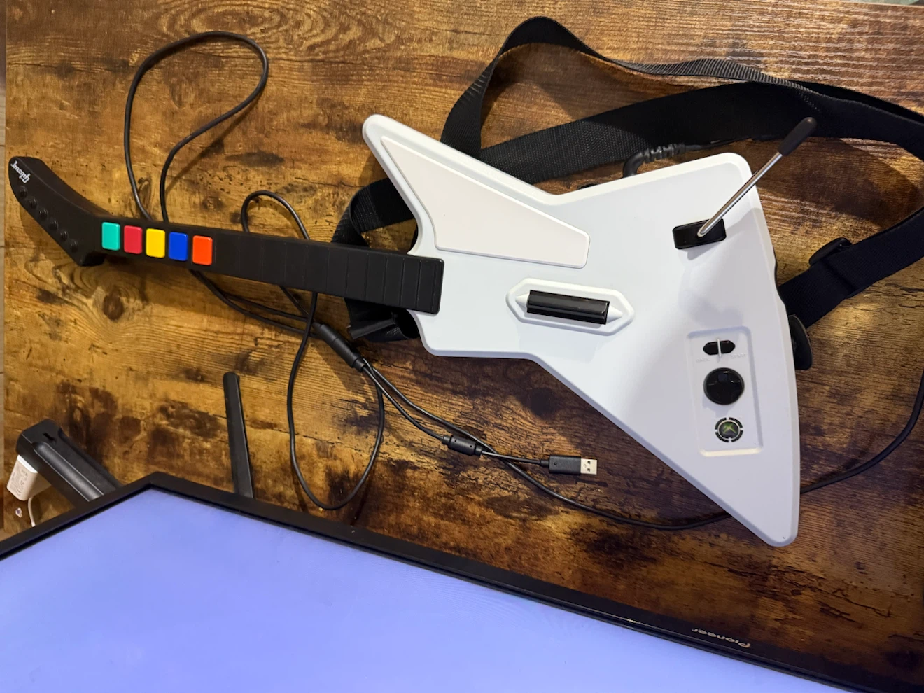 Guitar Hero Xplorer Controller
