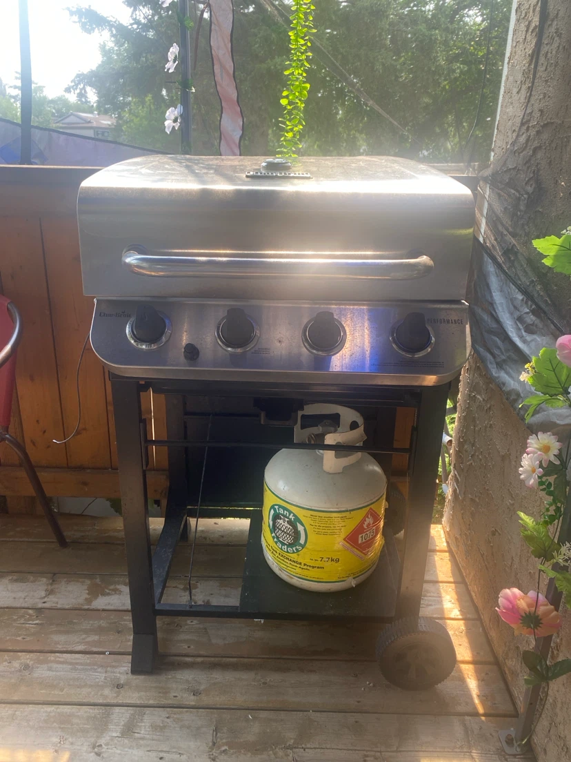 Char-Broil Performance 3-Burner Propane Grill