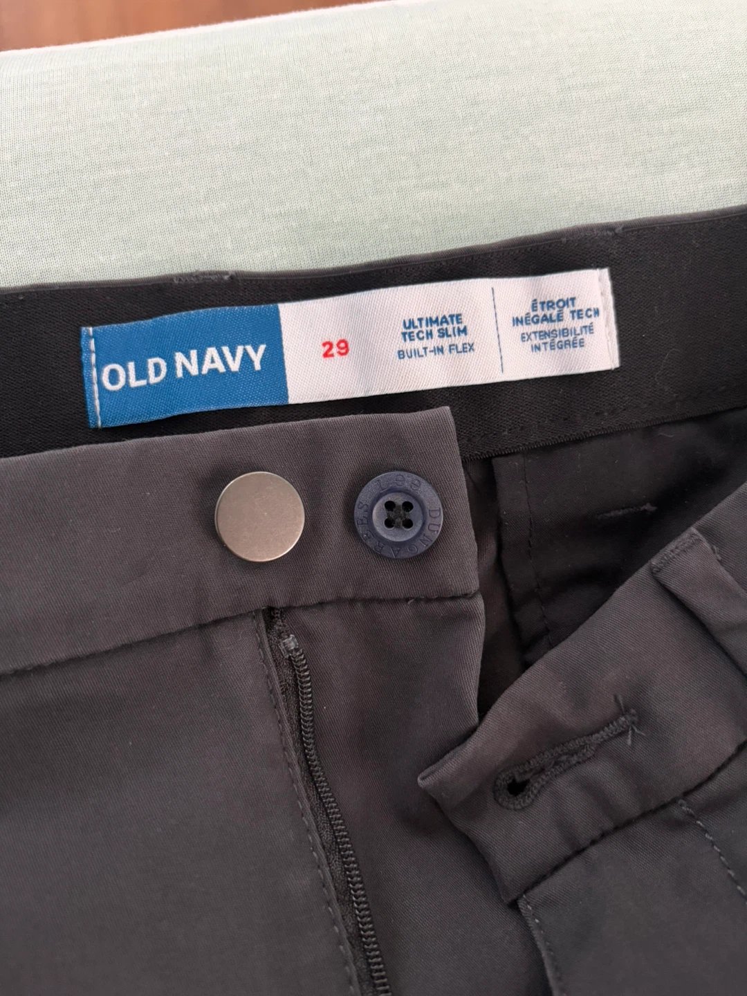 Men’s Old Navy Ultimate Tech Slim Built-In Flex Shorts - photo 3