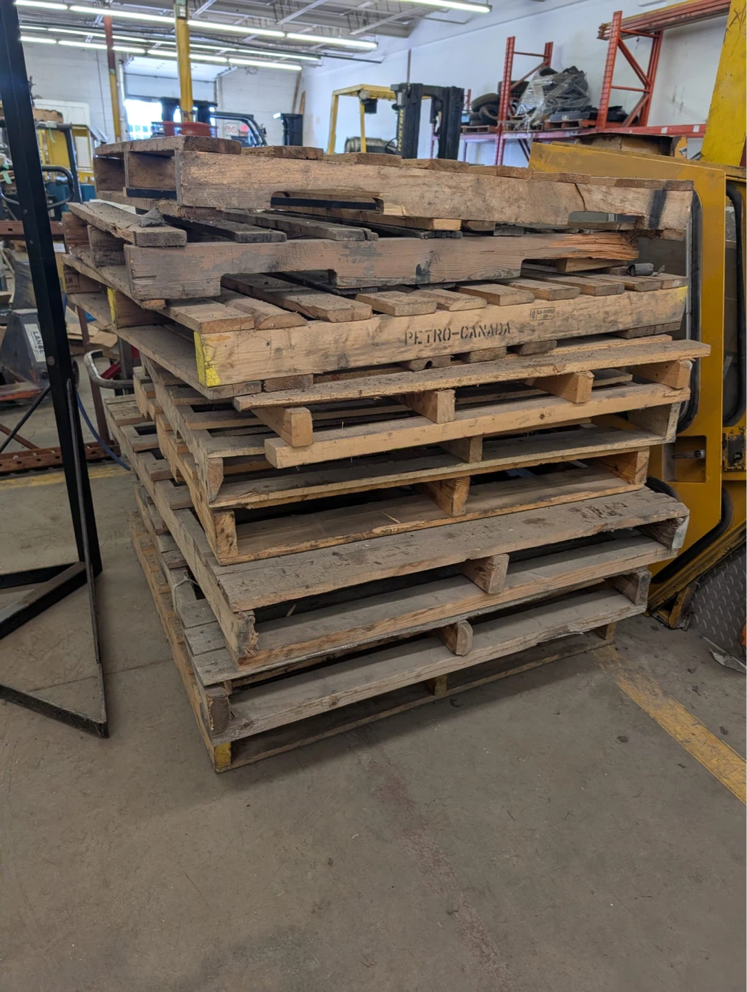 Free Wooden Pallets - photo 2