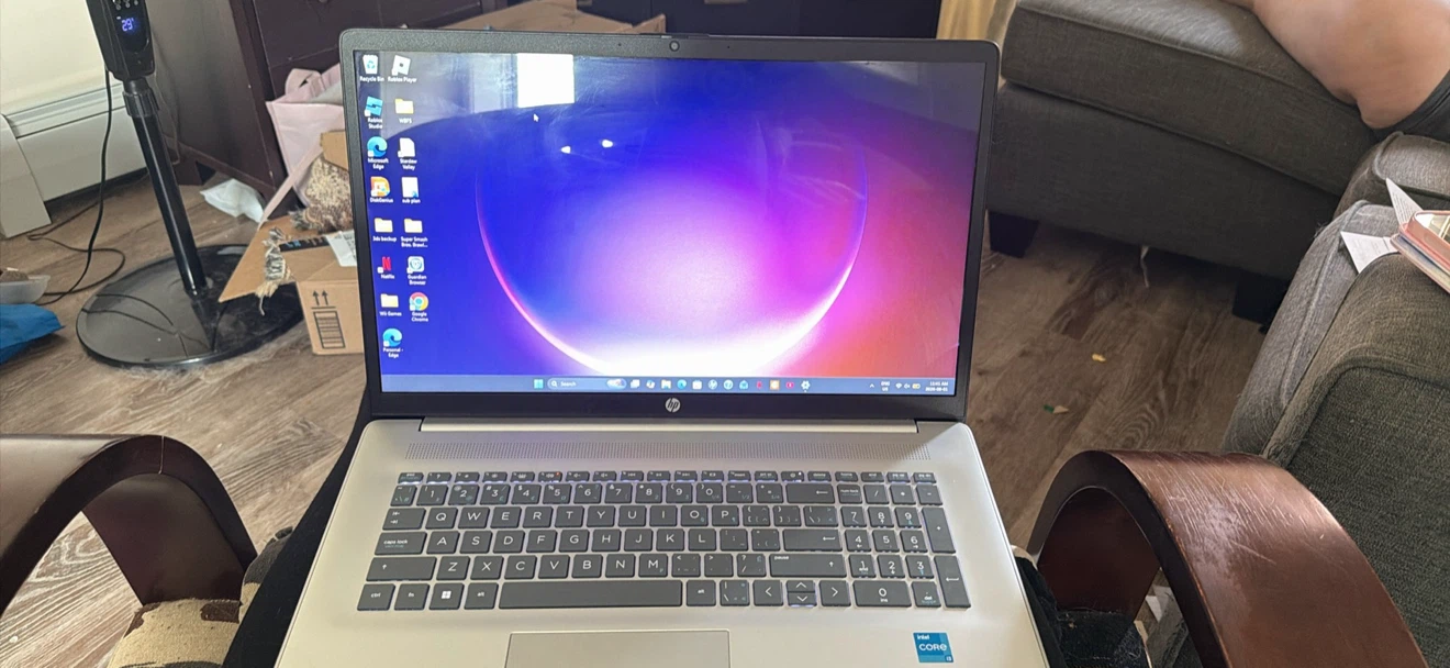 HP Laptop 17-cn0xxx - photo 3