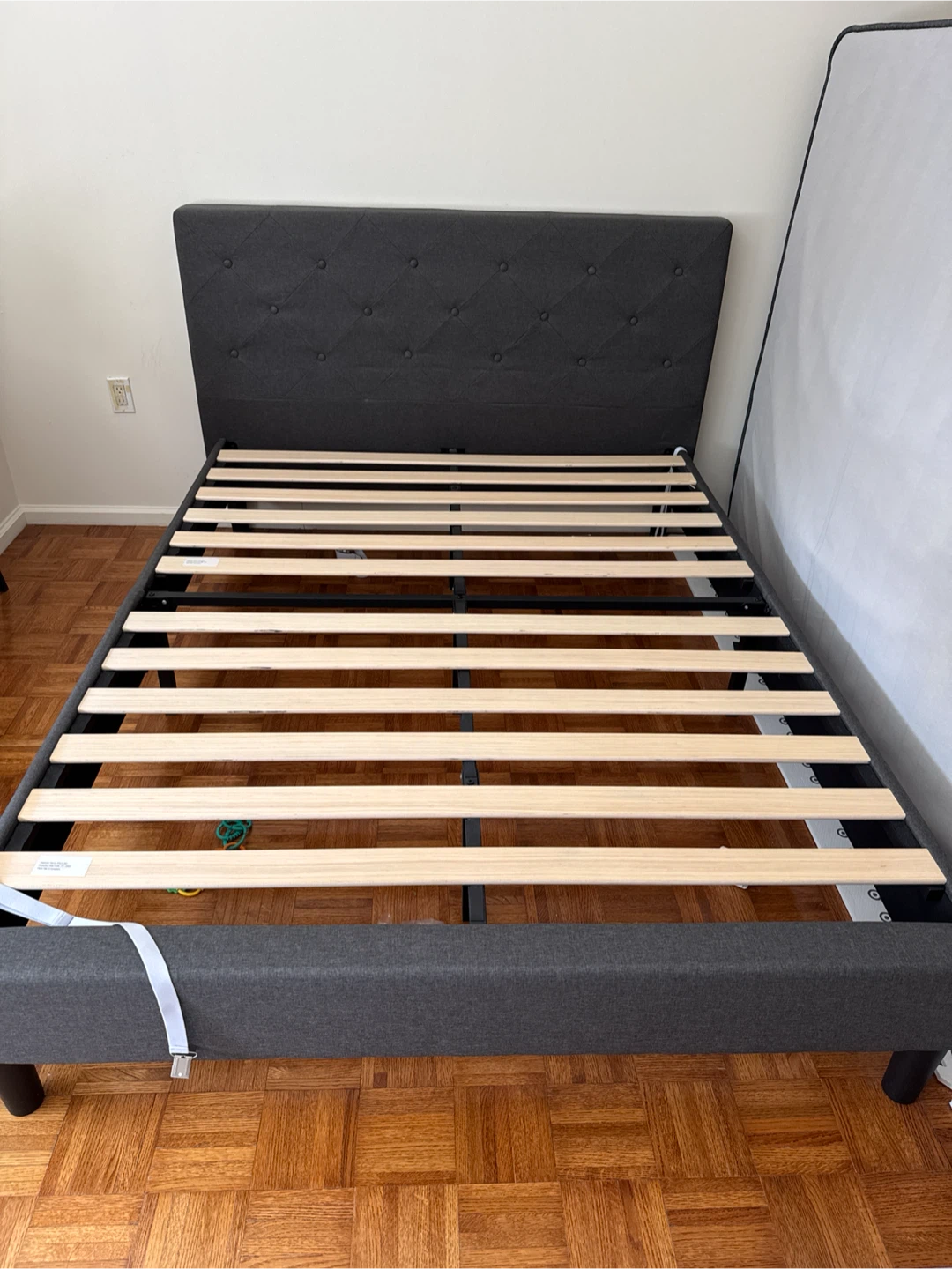 Zinus Queen Bed Frame with New Wooden Slats