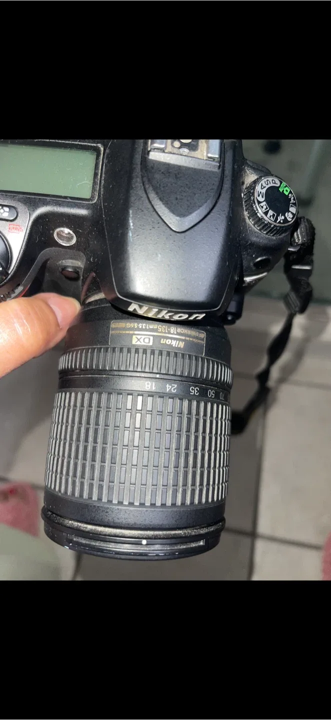 Nikon D80 DSLR Camera with 18-135mm Lens - photo 2