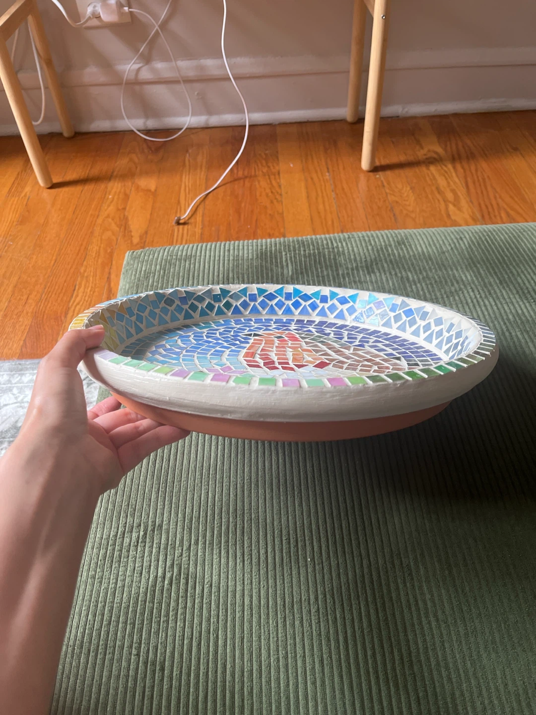 Mosaic Bird Bath with Robin Design - photo 2