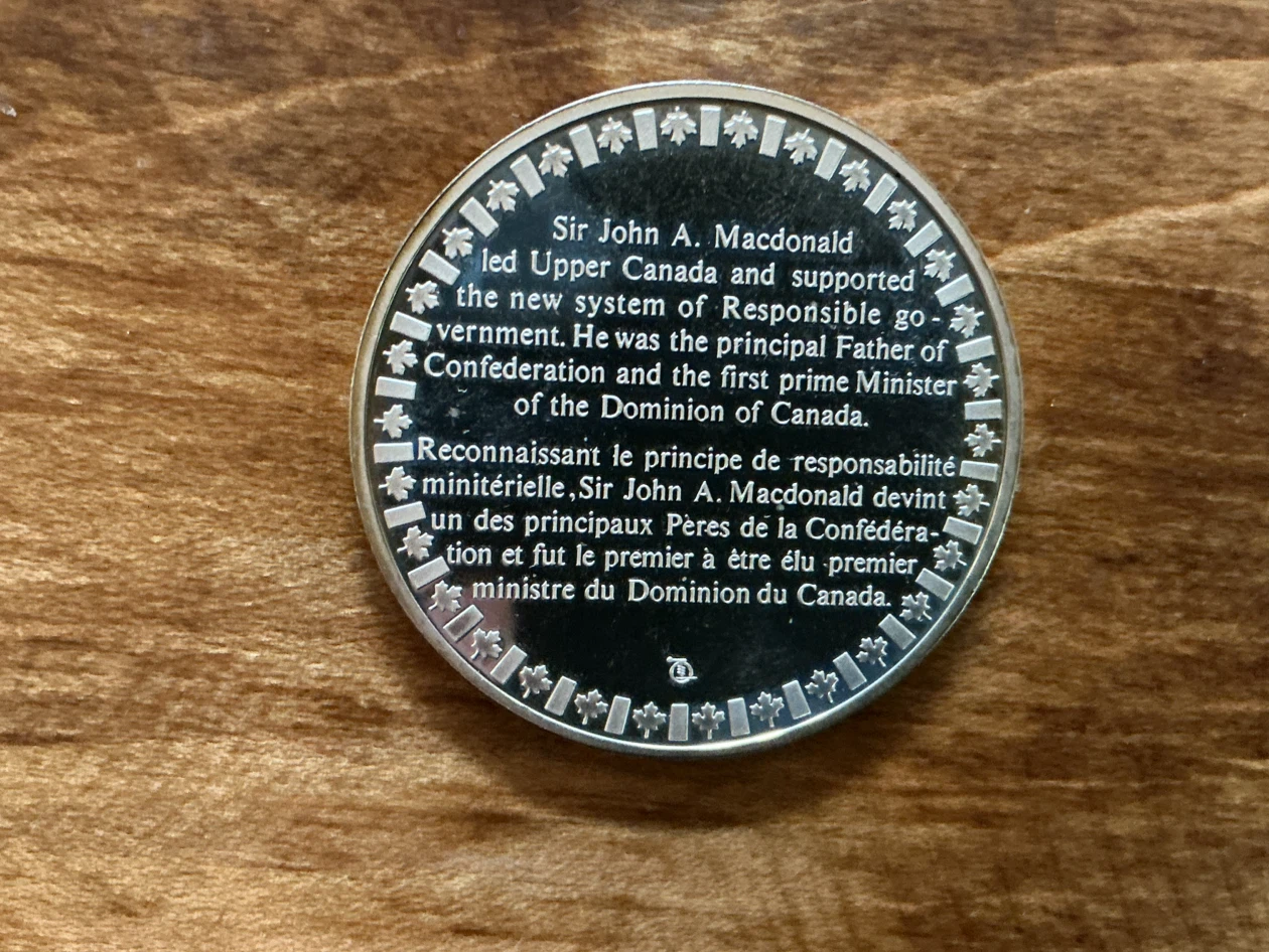 1960’s Sir John A. Macdonald Medallion History of Canada - photo 2