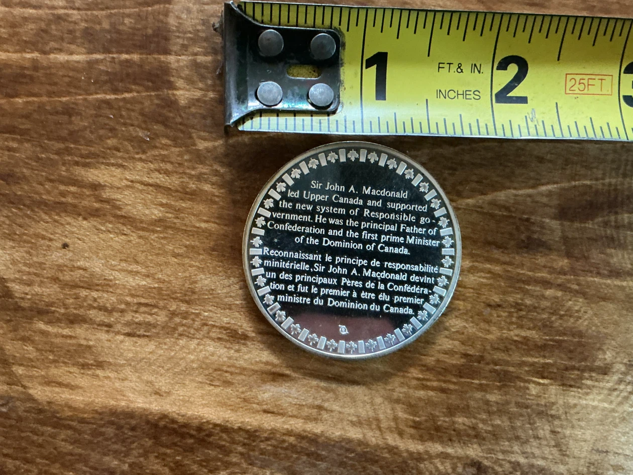 1960’s Sir John A. Macdonald Medallion History of Canada - photo 4
