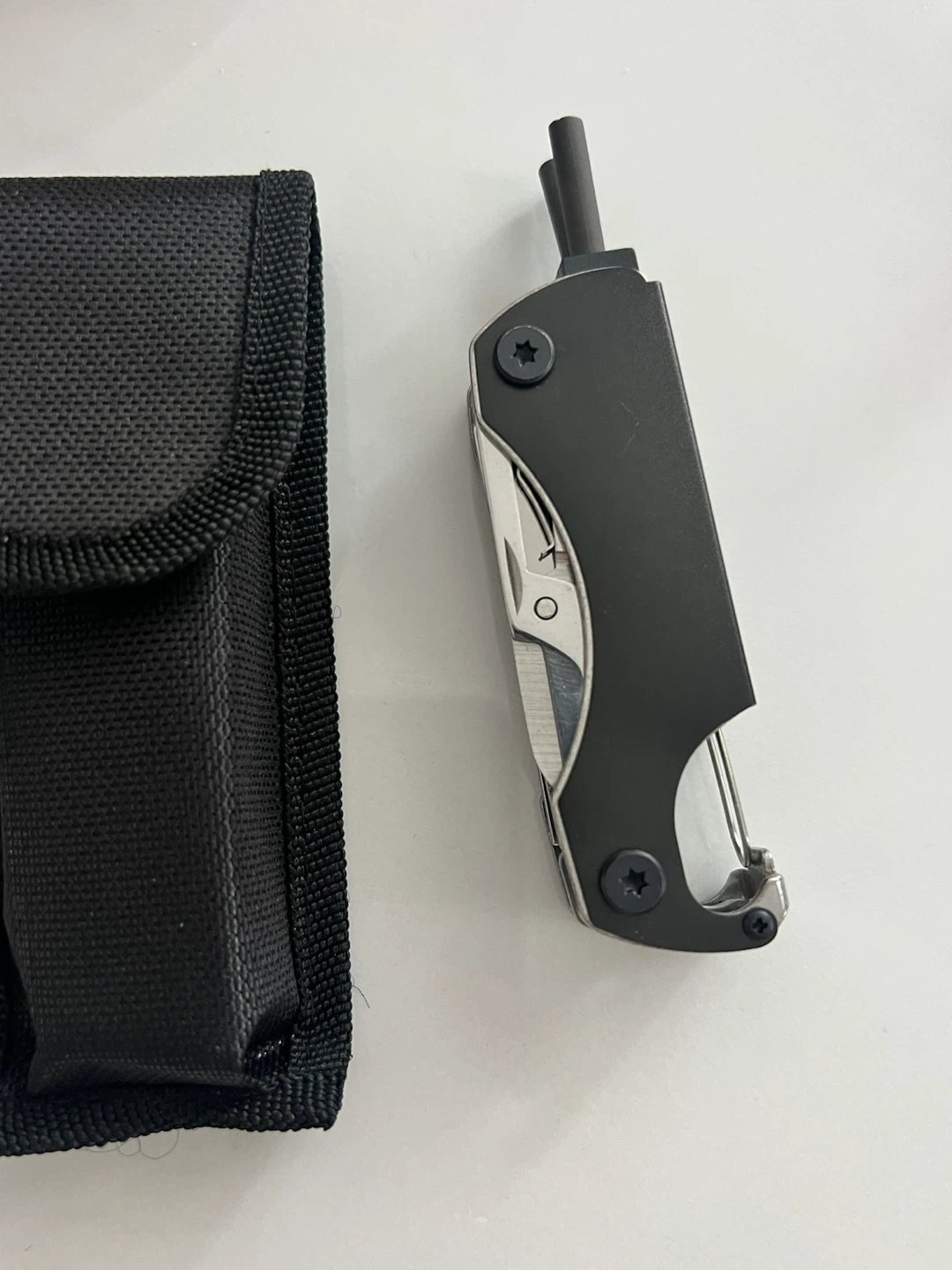 DeliteTool Multi-tool with Sheath