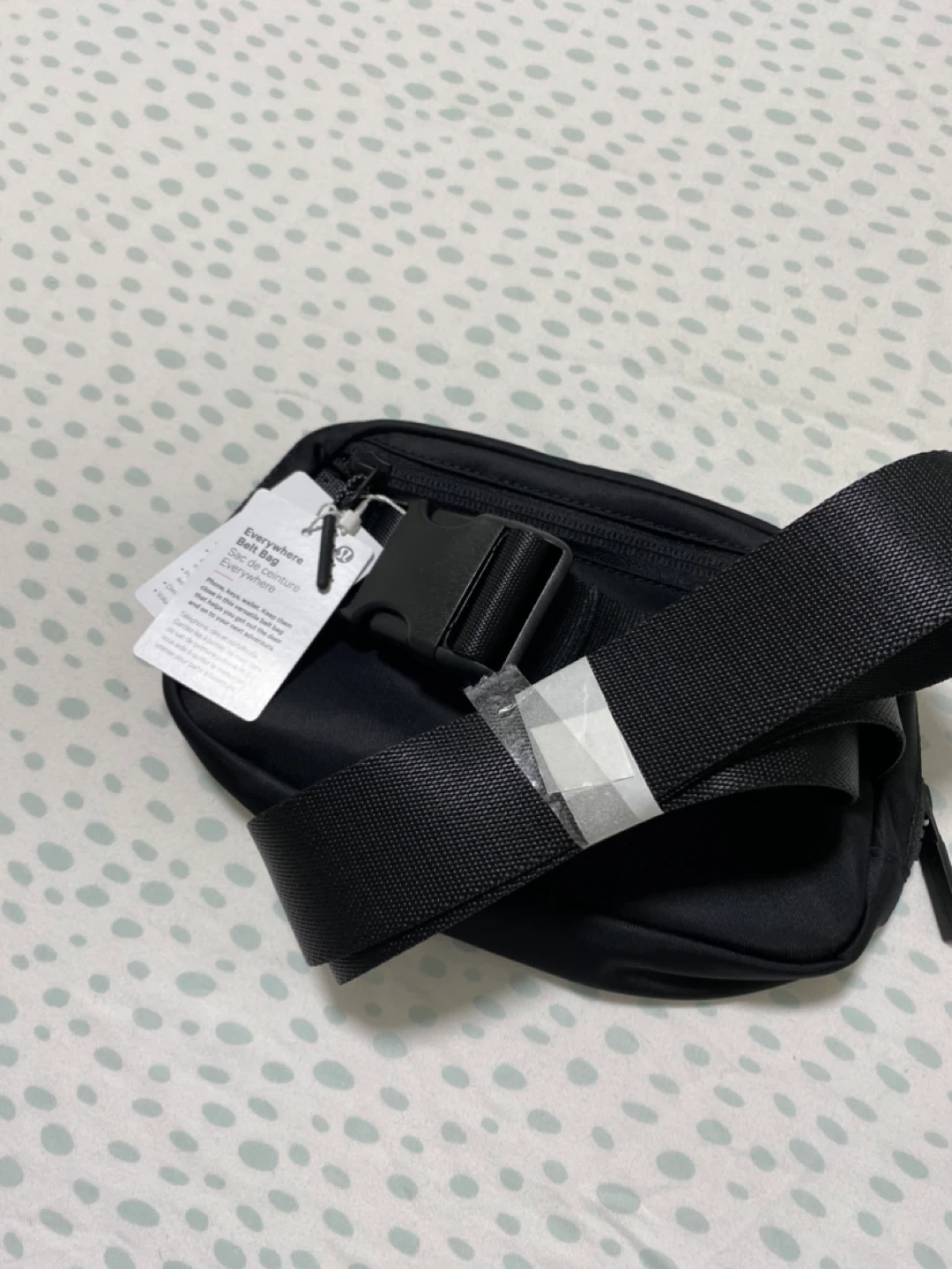 Lululemon Everywhere Belt Bag - Black - photo 3