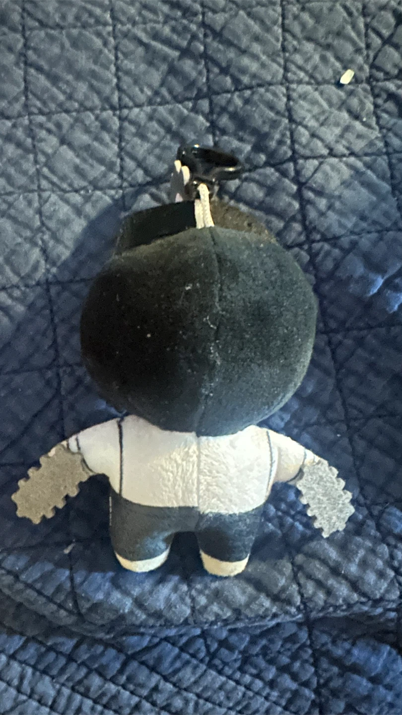 Chainsaw man keychain - photo 2