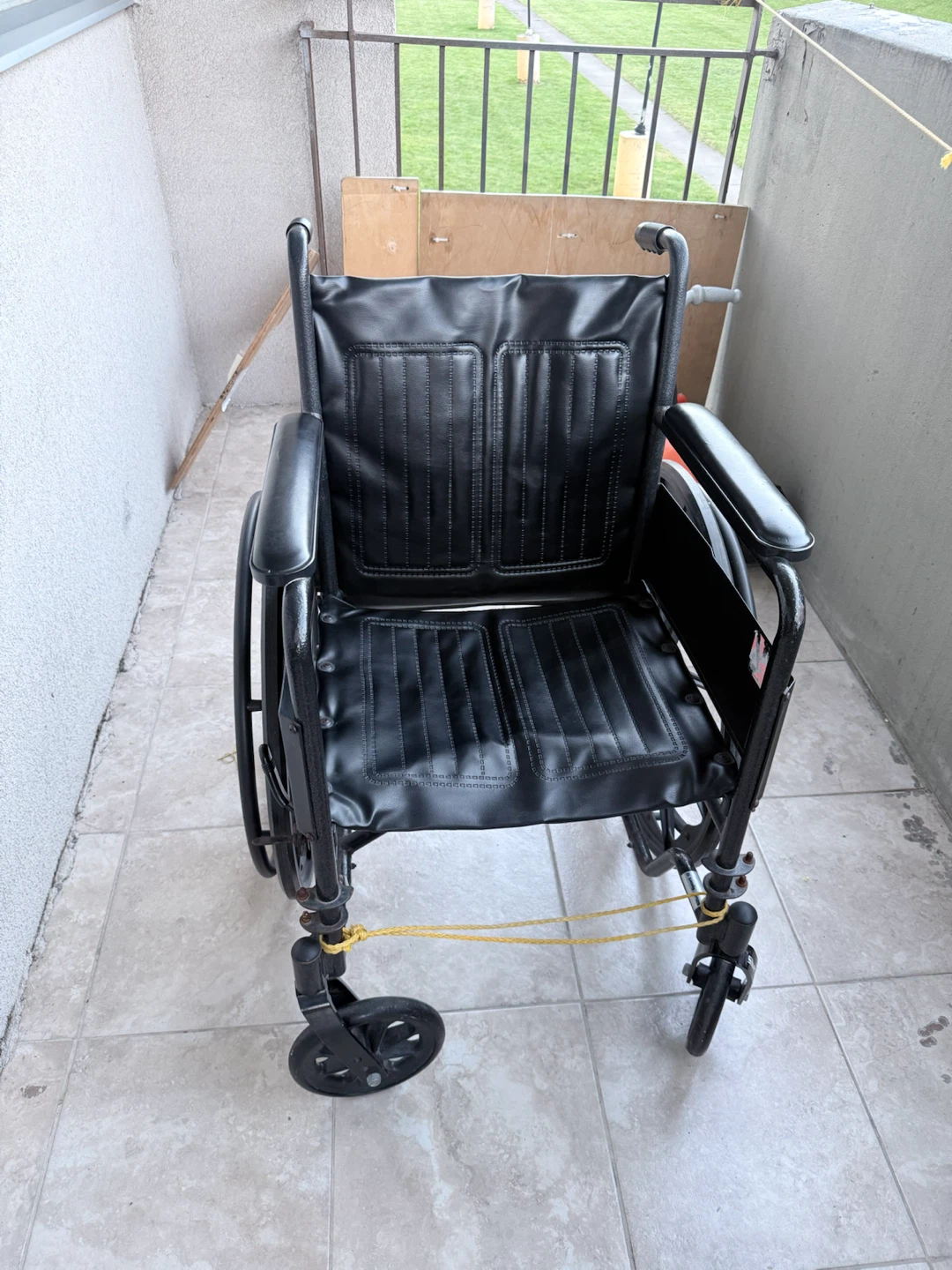 Drive Medical Wheelchair - photo 4