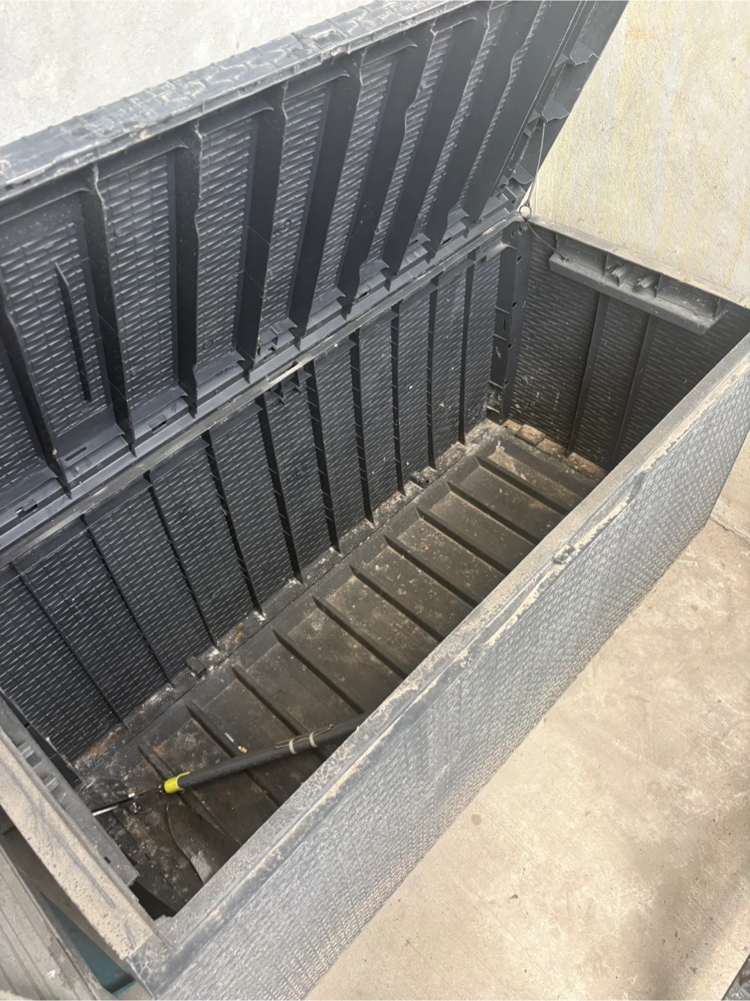 All-Weather Resin Wicker Deck Box - photo 4