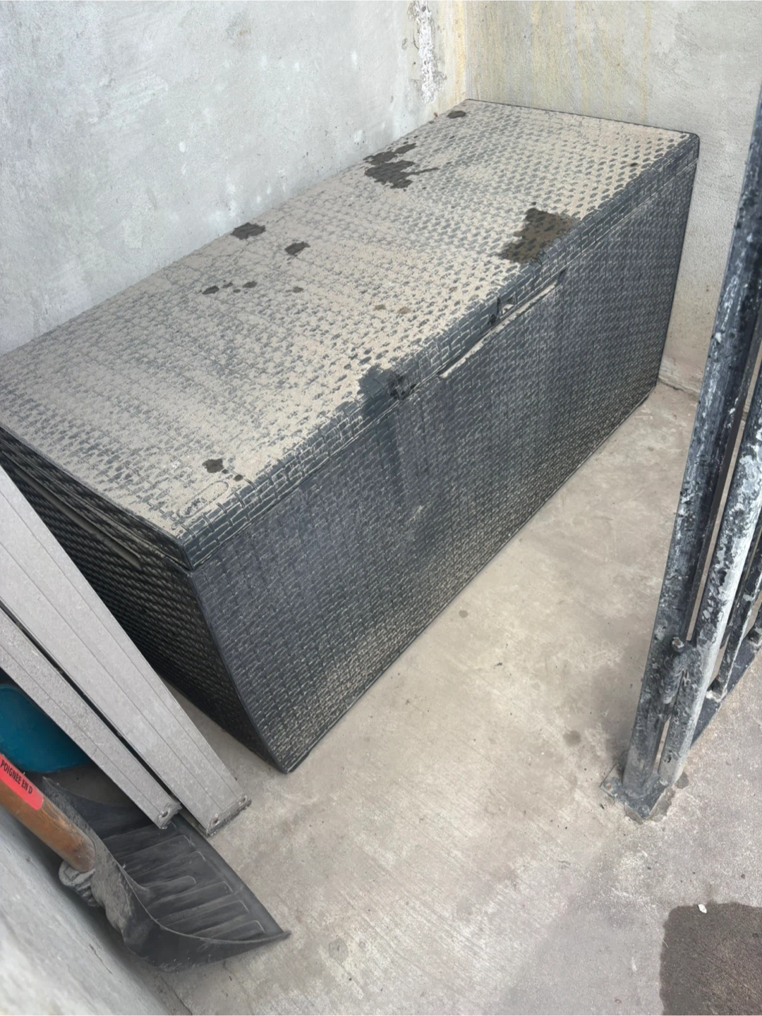 All-Weather Resin Wicker Deck Box - photo 3