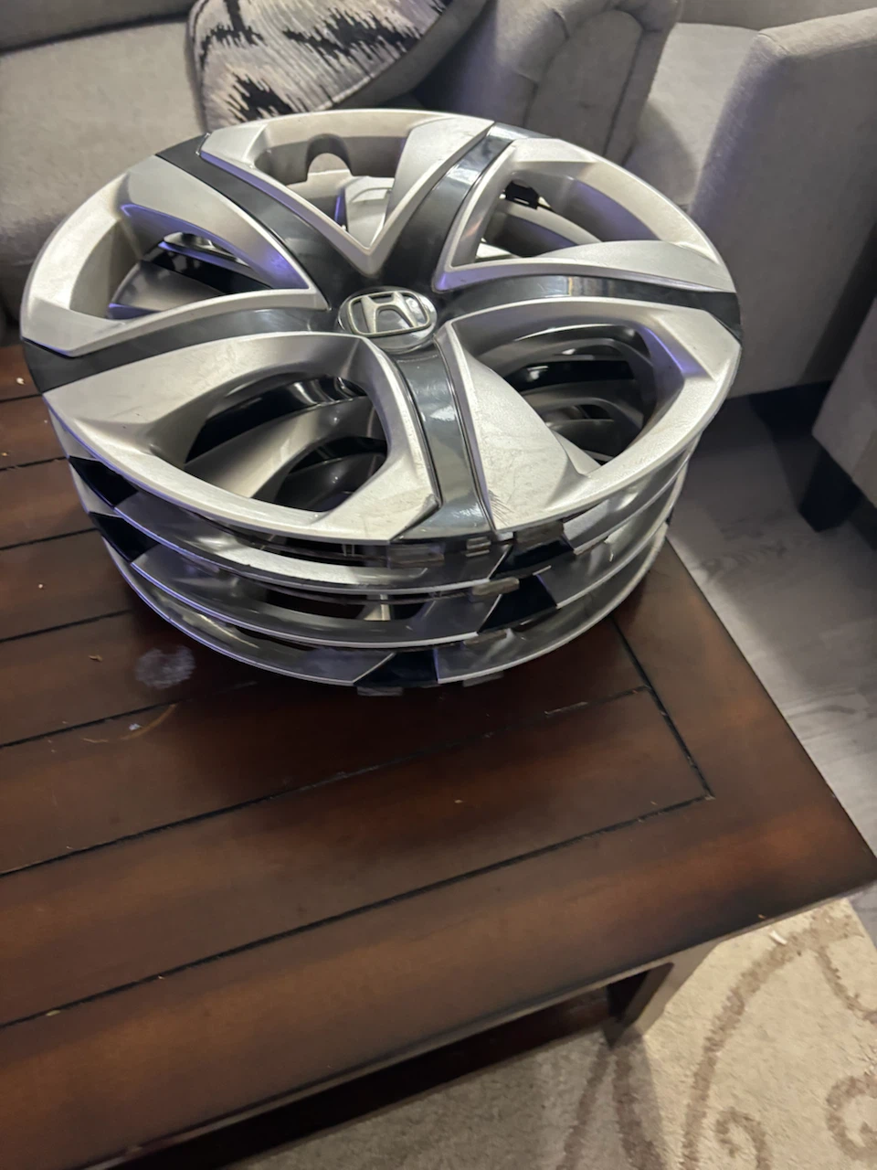 Honda Hubcaps - Set of 4 - photo 4