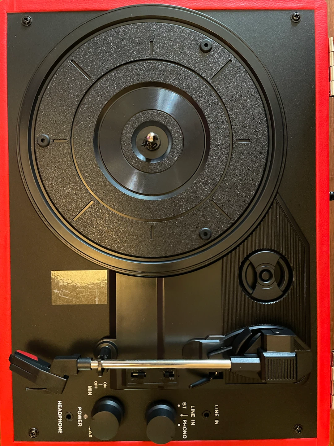 Victrola Bluetooth Suitcase Record Player – Red - photo 2