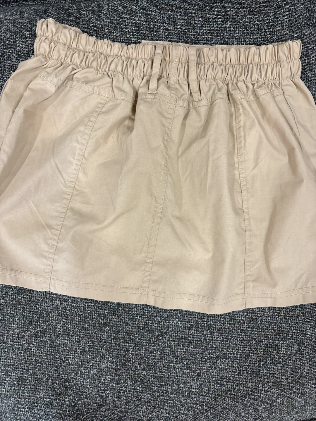 PrettyLittleThing petite tan cargo micro mini skirt - photo 3