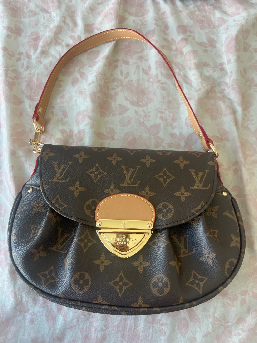 Louis Vuitton Monogram Shoulder Bag