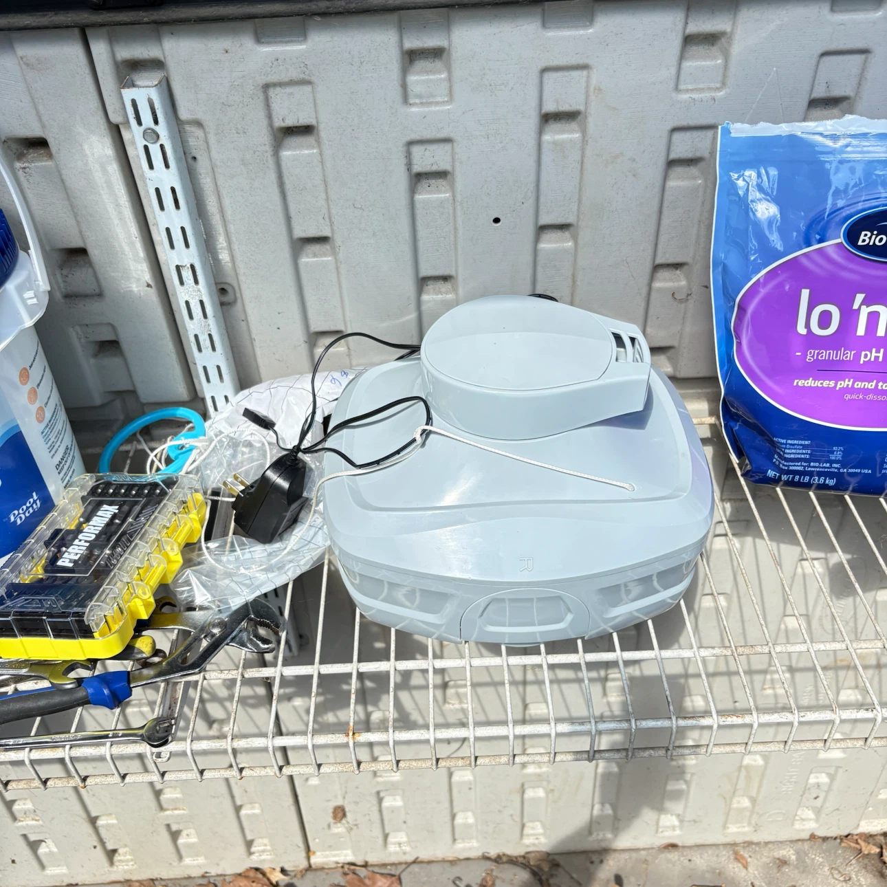 Two pool vaccum cleaners and a 10 pound pool day cleaner - photo 2