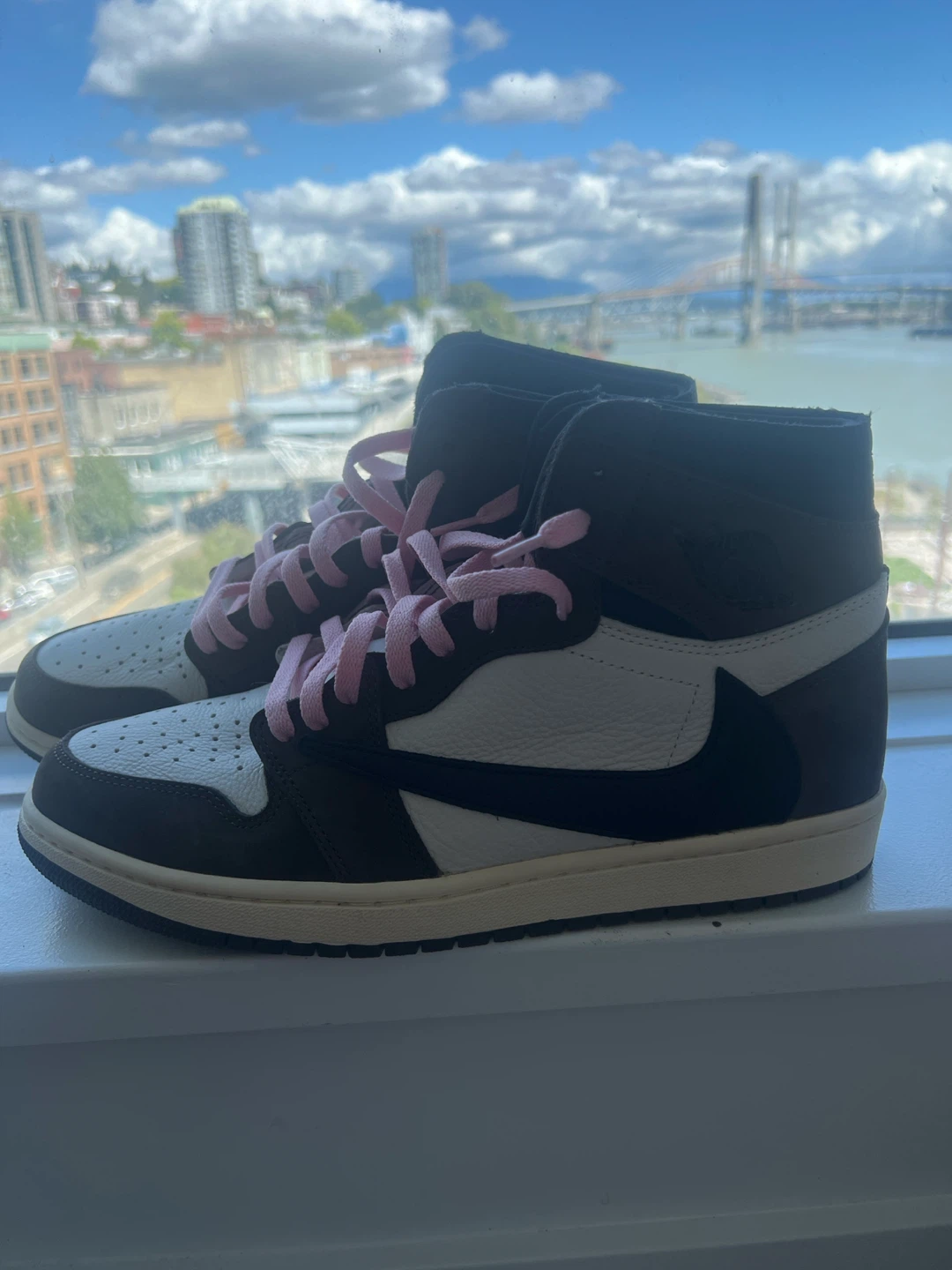 Nike Air Jordan 1 High Travis Scott