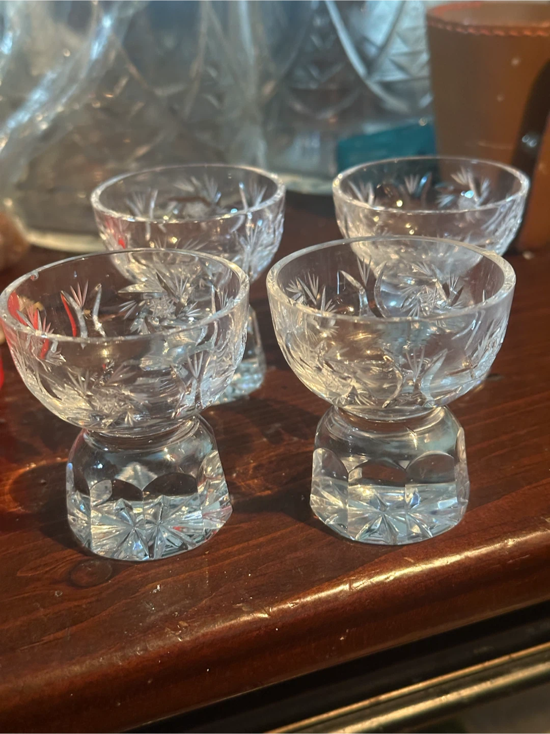 Set of 4 cut crystal cordial glasses