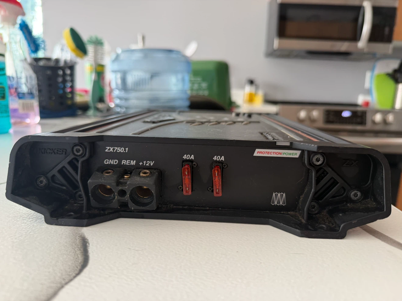 Kicker ZX750.1 Amplifier - photo 4
