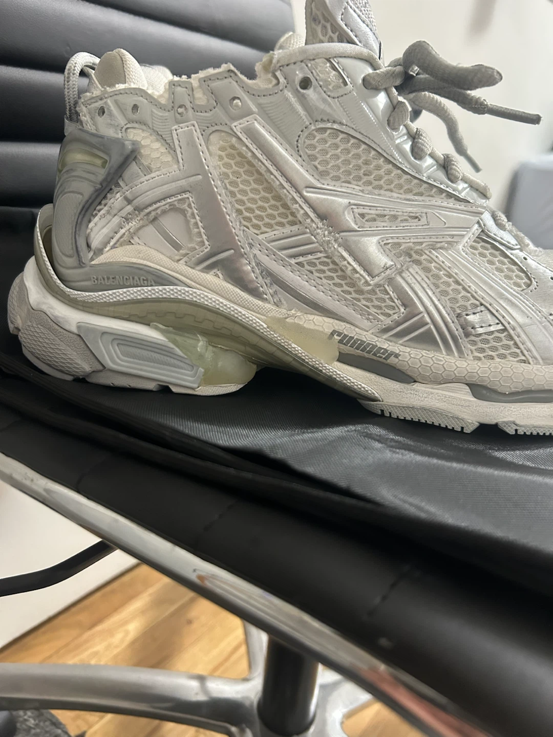 Balenciaga Runners (SEND OFFERS) - photo 2