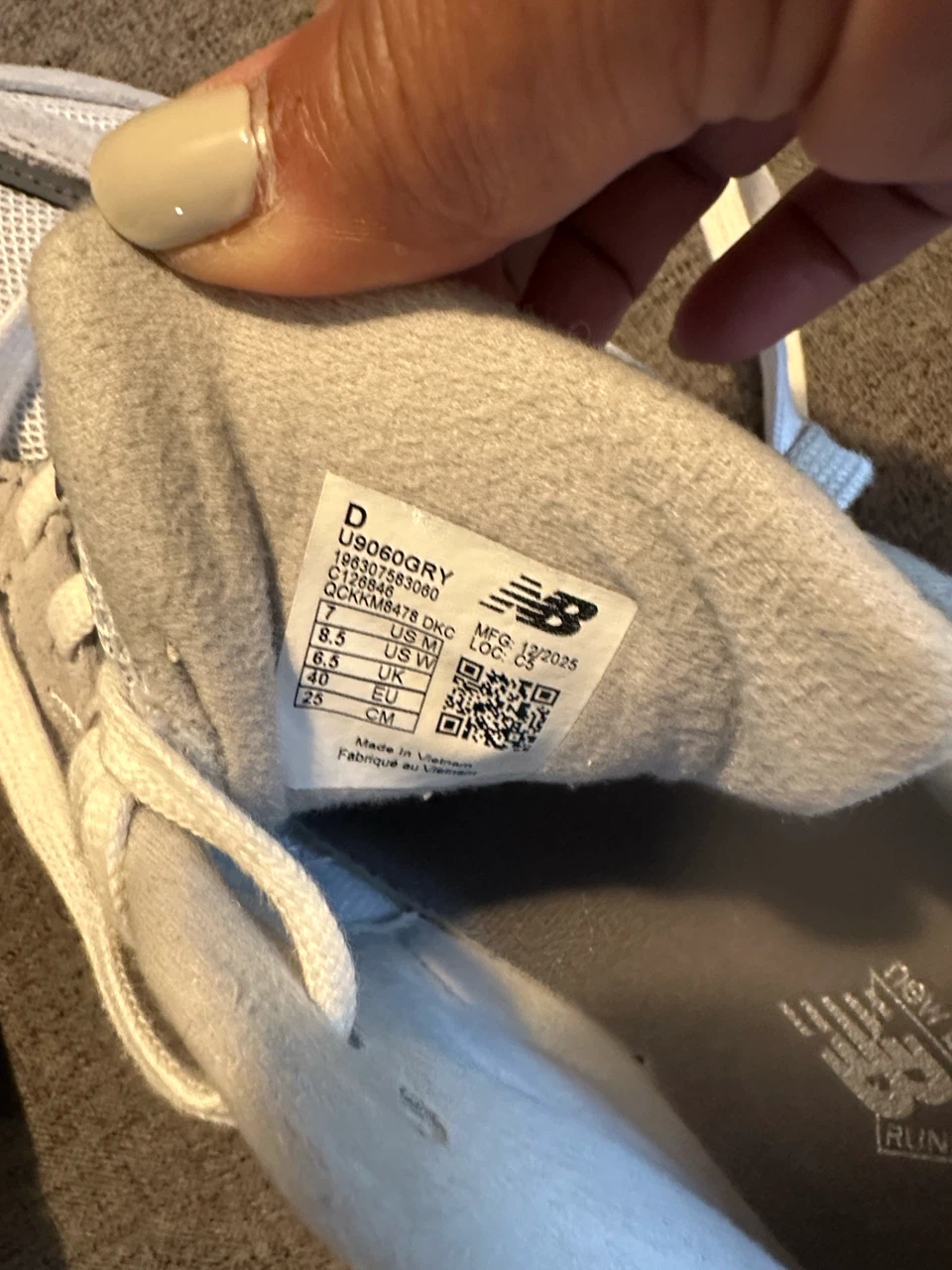 New Balance 9060 Grey Sneakers - photo 4