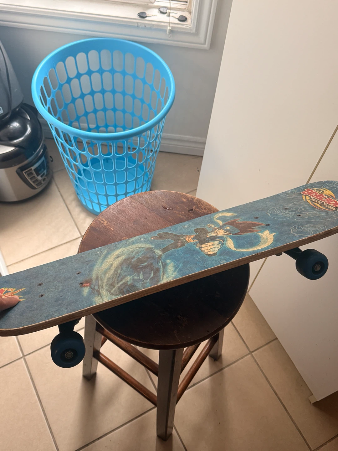 Beyblade Metal Fusion Skateboard - photo 3