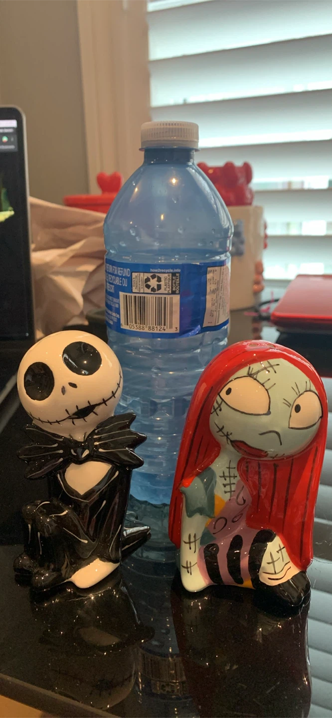 New- Nightmare Before Christmas Jack & Sally salt and pepper set - photo 2