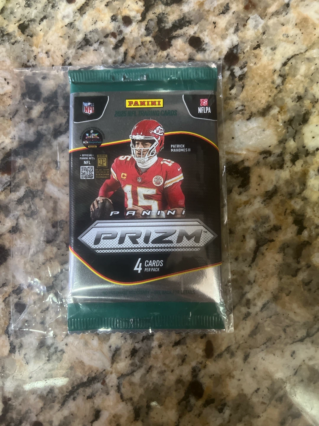 Panini Prizm 2025 NFL Trading Card Pack
