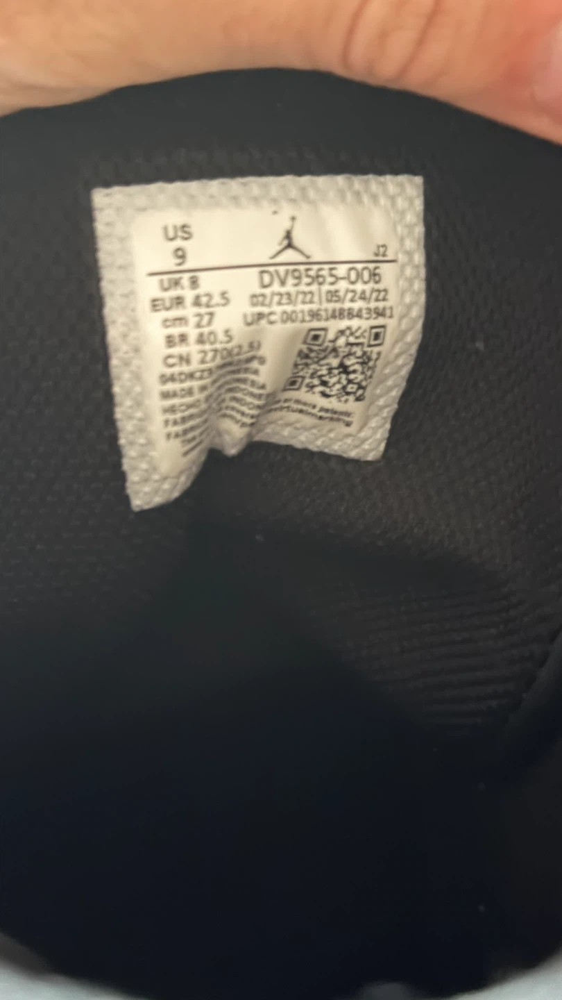 Jordan 1 Mid SE Shoes Wear Away Chicago - photo 5