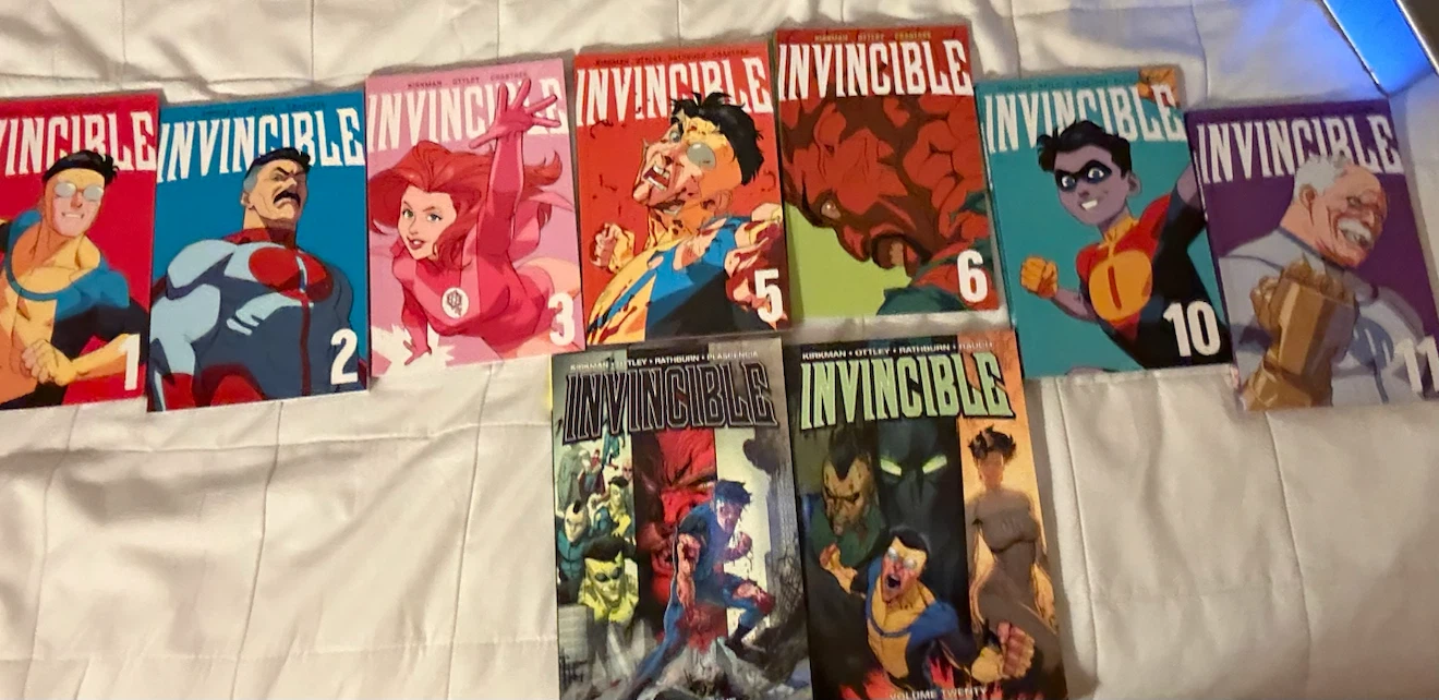 Invincible Comic Books Volumes 1-6, 10-11